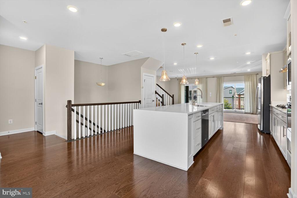 13216 WOODLAND PARK ROAD Unit: 1B