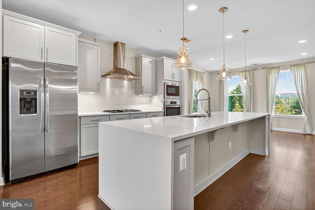 13216 WOODLAND PARK ROAD Unit: 1B