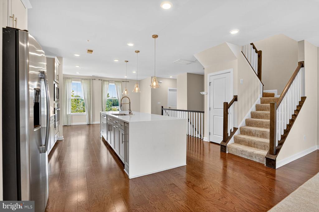 13216 WOODLAND PARK ROAD Unit: 1B