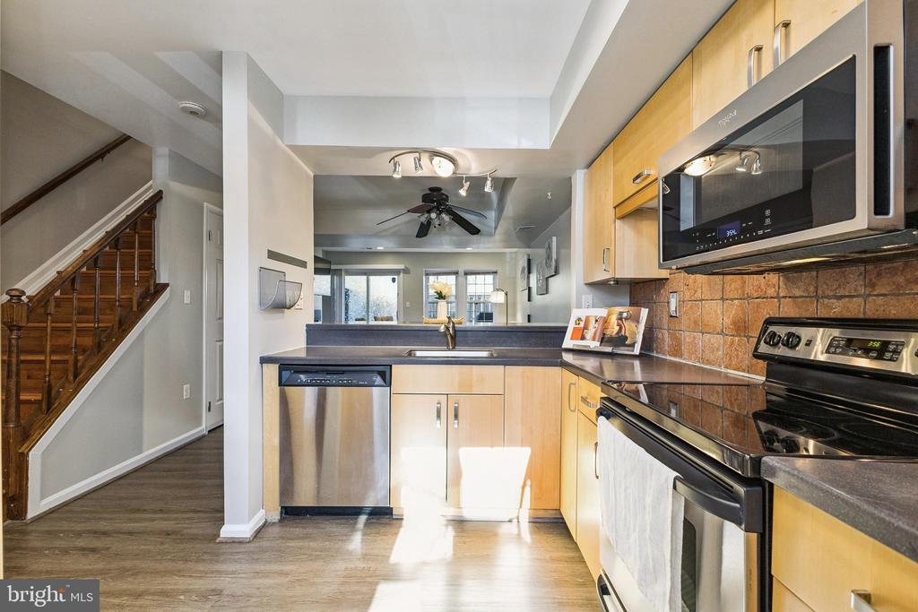 3378 LAKESIDE VIEW DRIVE Unit: 14-2