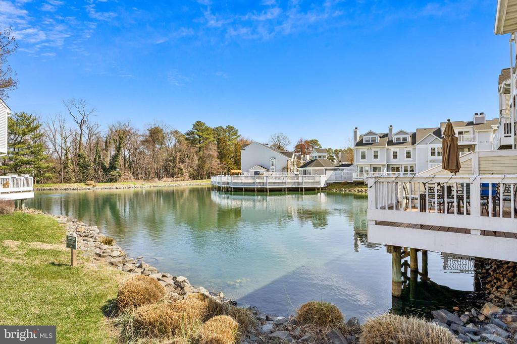 3378 LAKESIDE VIEW DRIVE Unit: 14-2