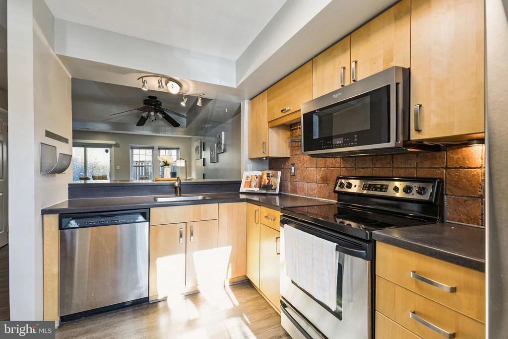 3378 LAKESIDE VIEW DRIVE Unit: 14-2