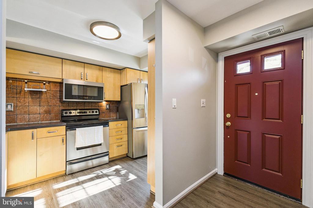3378 LAKESIDE VIEW DRIVE Unit: 14-2