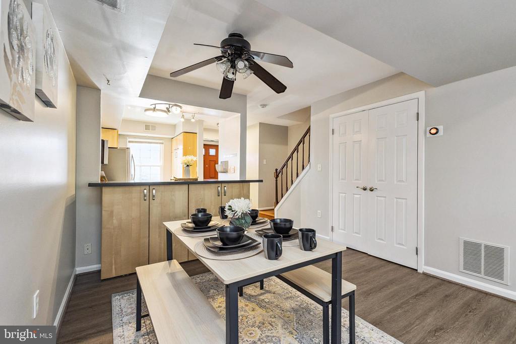 3378 LAKESIDE VIEW DRIVE Unit: 14-2