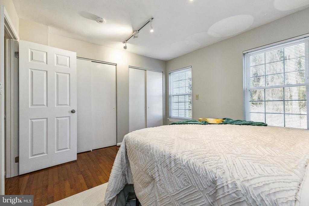 3378 LAKESIDE VIEW DRIVE Unit: 14-2