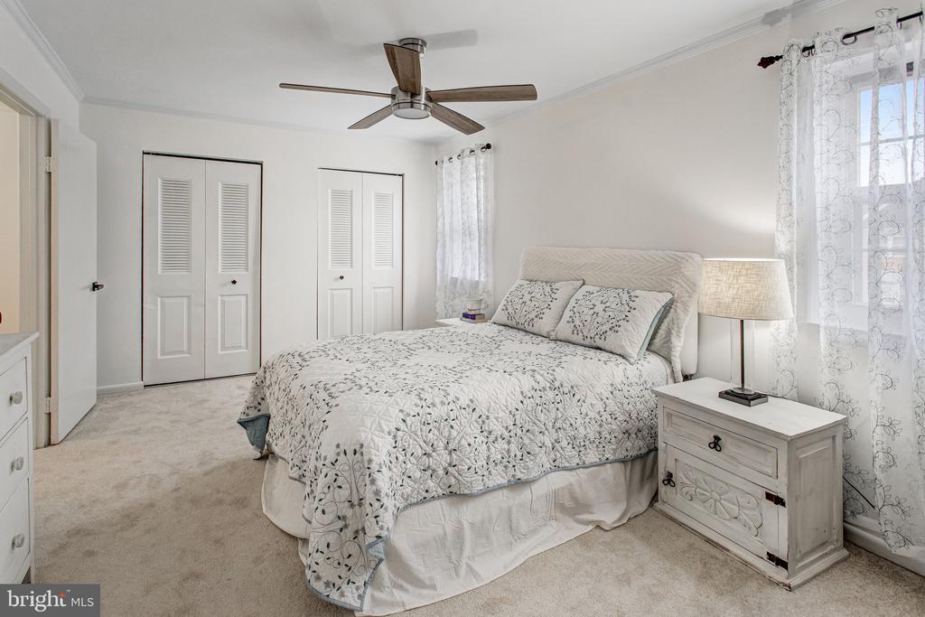 7417 RHONDDA DRIVE