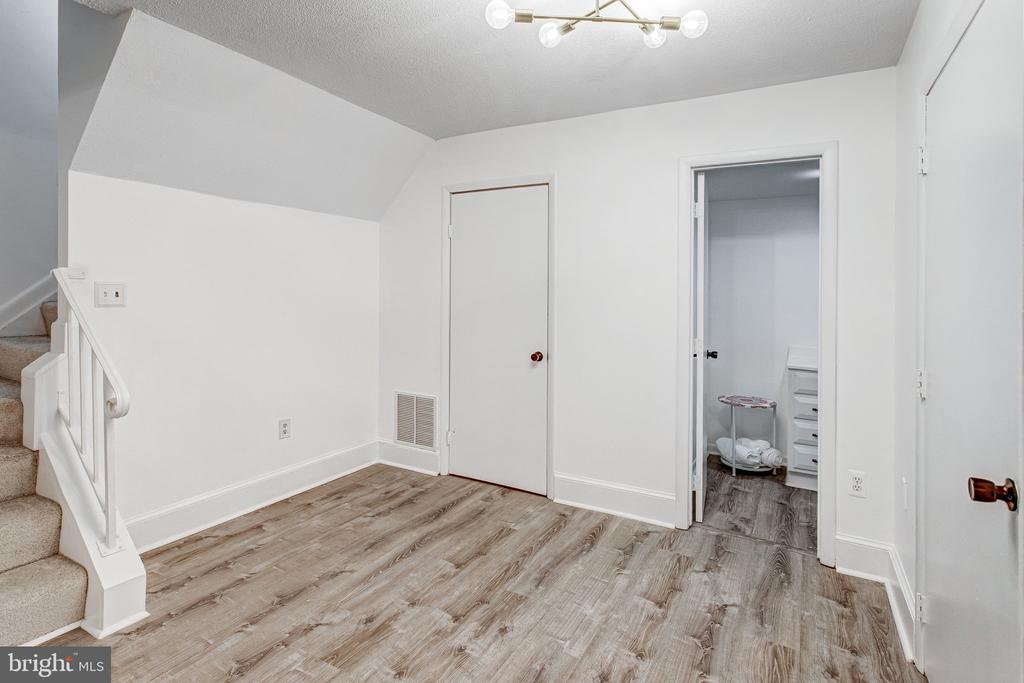 7417 RHONDDA DRIVE