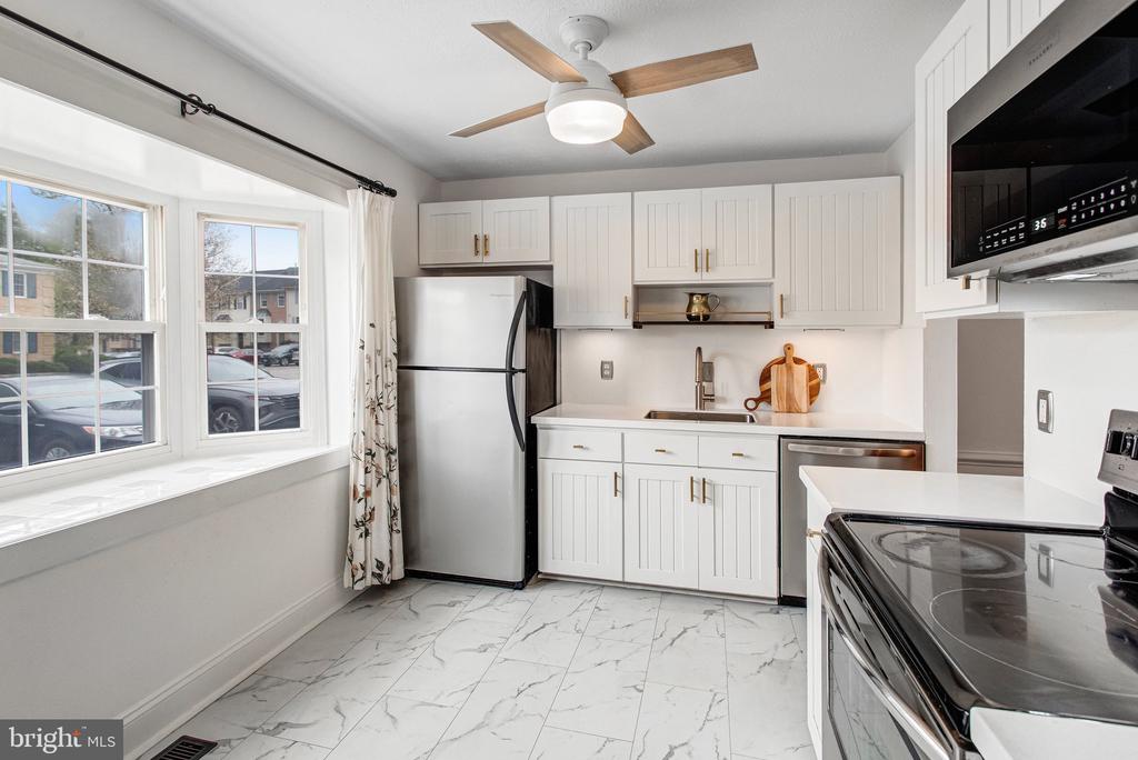 7417 RHONDDA DRIVE