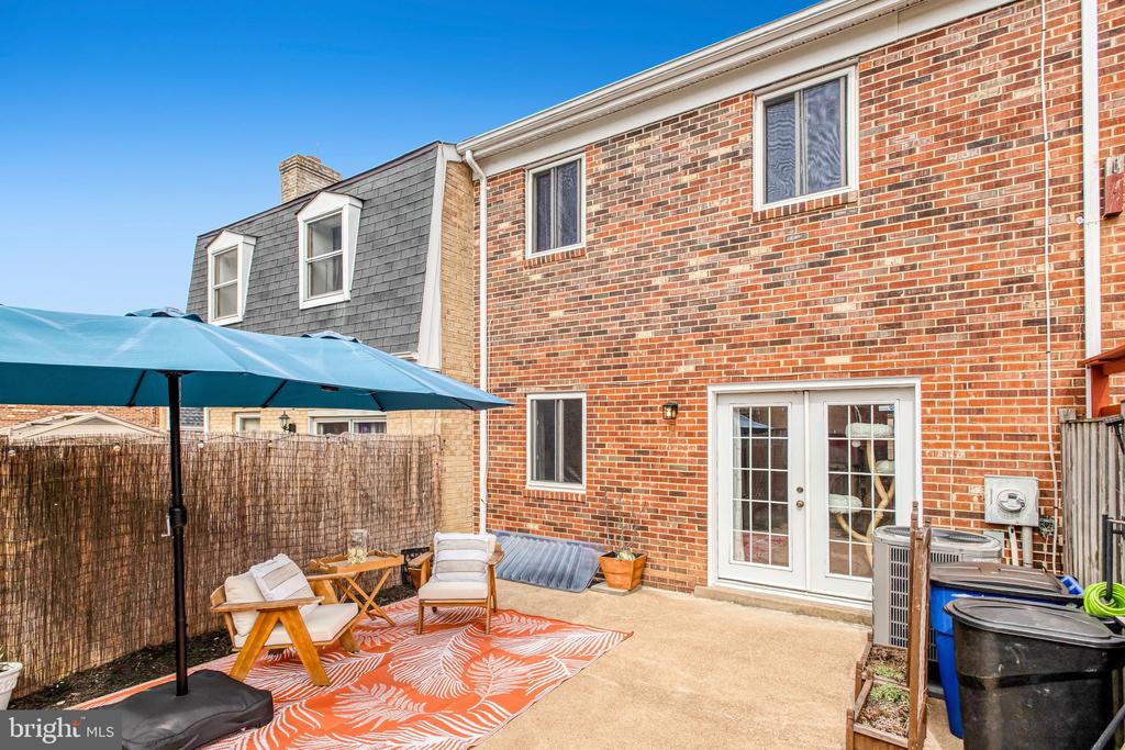 7417 RHONDDA DRIVE