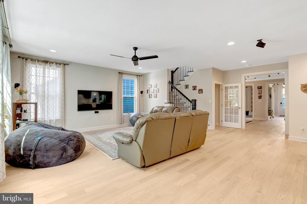 11413 WOODRUSH COURT