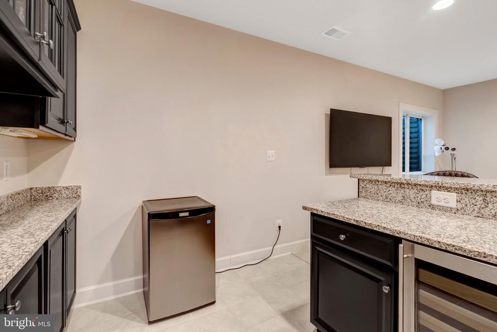 11413 WOODRUSH COURT