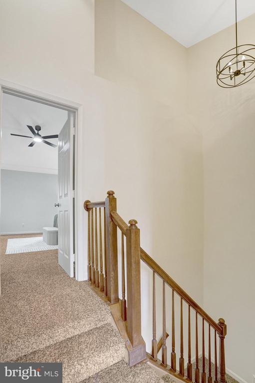2916 MAINSTONE DRIVE