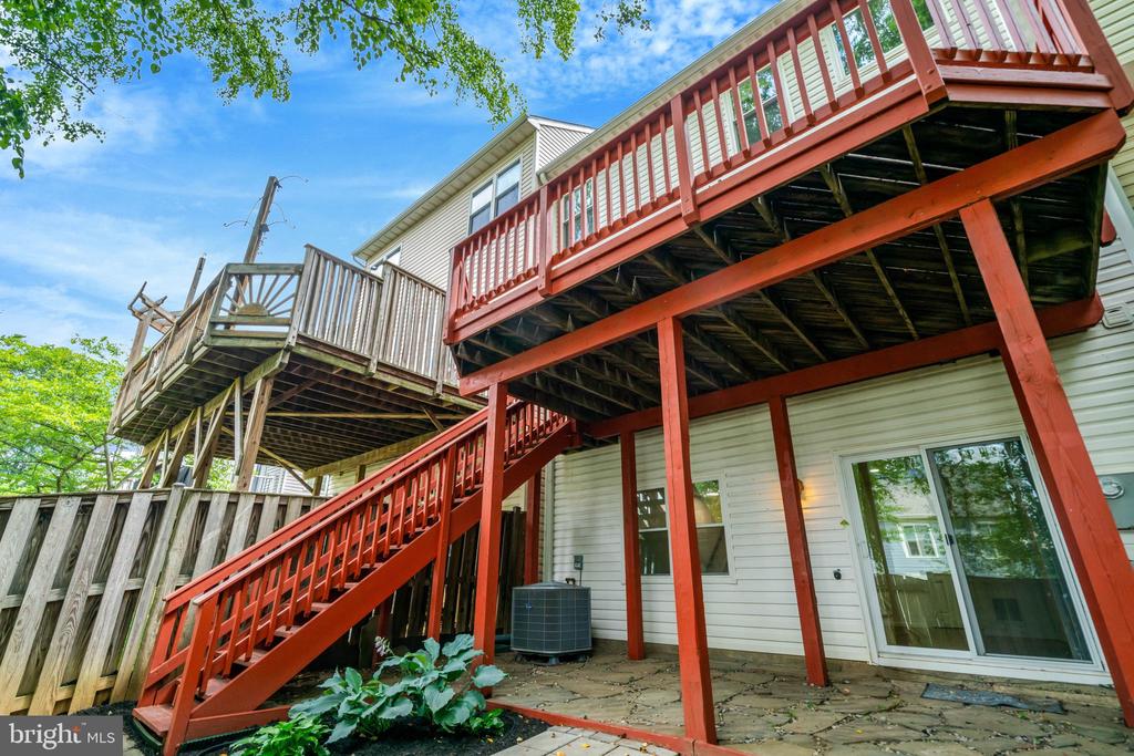 2916 MAINSTONE DRIVE