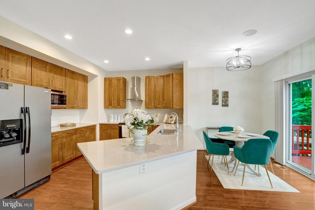 2916 MAINSTONE DRIVE