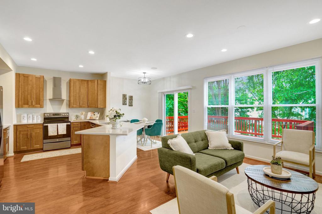 2916 MAINSTONE DRIVE