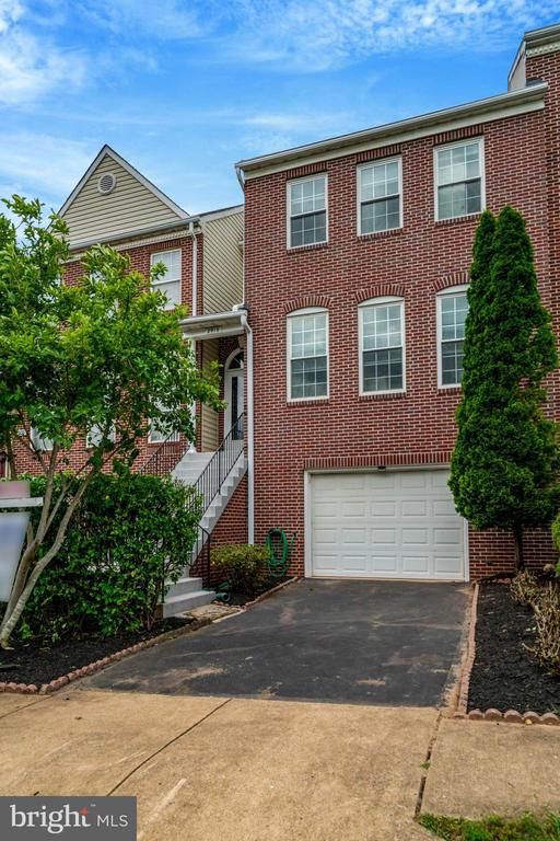 2916 MAINSTONE DRIVE