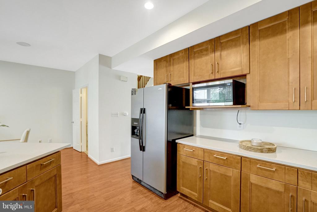 2916 MAINSTONE DRIVE