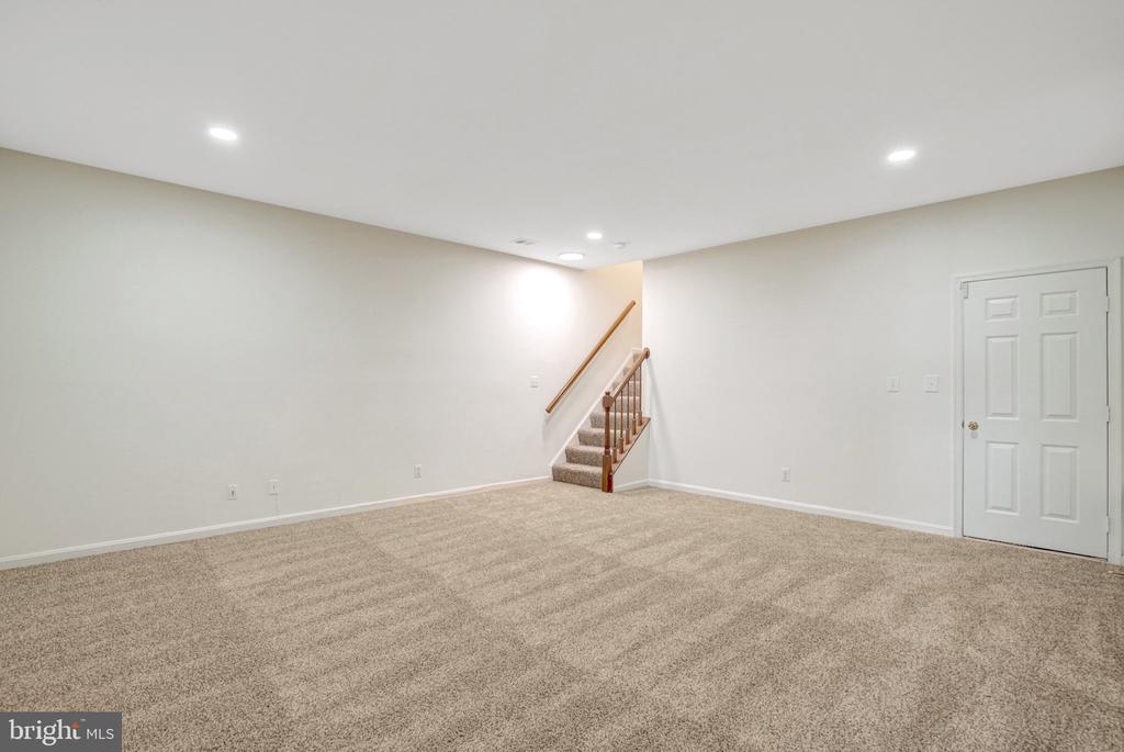 2916 MAINSTONE DRIVE