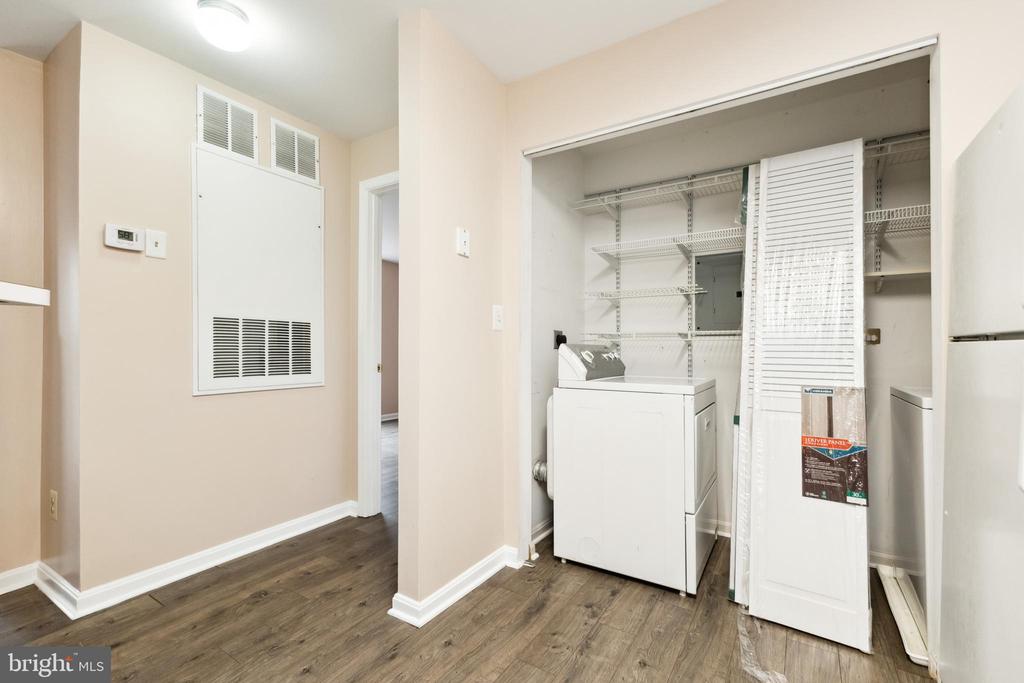 11009 KINSHIP COURT Unit: 303