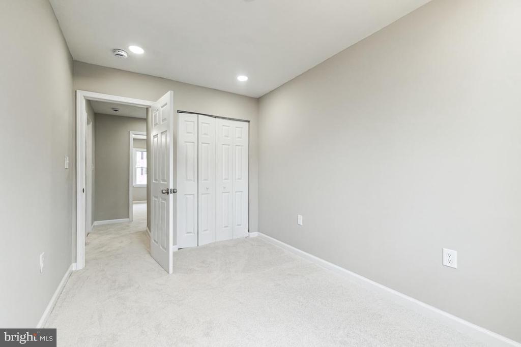 2910 WREN COURT
