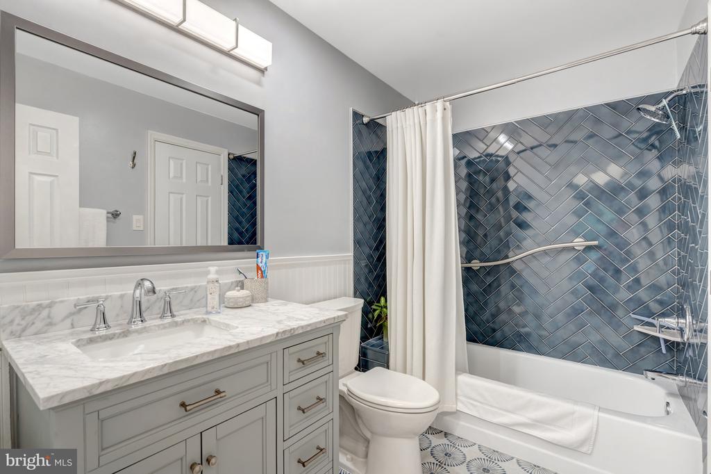 7501 BELLE GRAE DRIVE