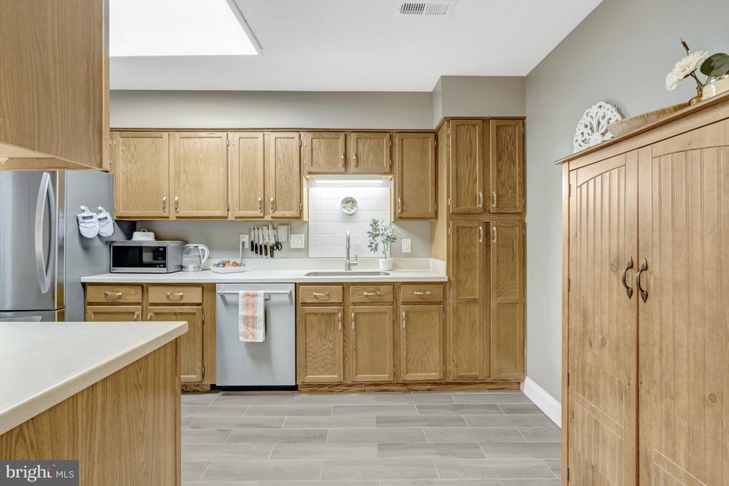 7501 BELLE GRAE DRIVE