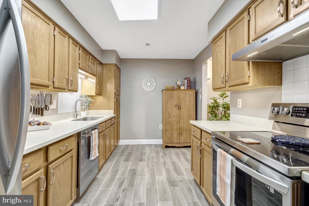 7501 BELLE GRAE DRIVE