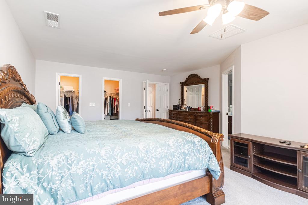 2164 ARMITAGE COURT