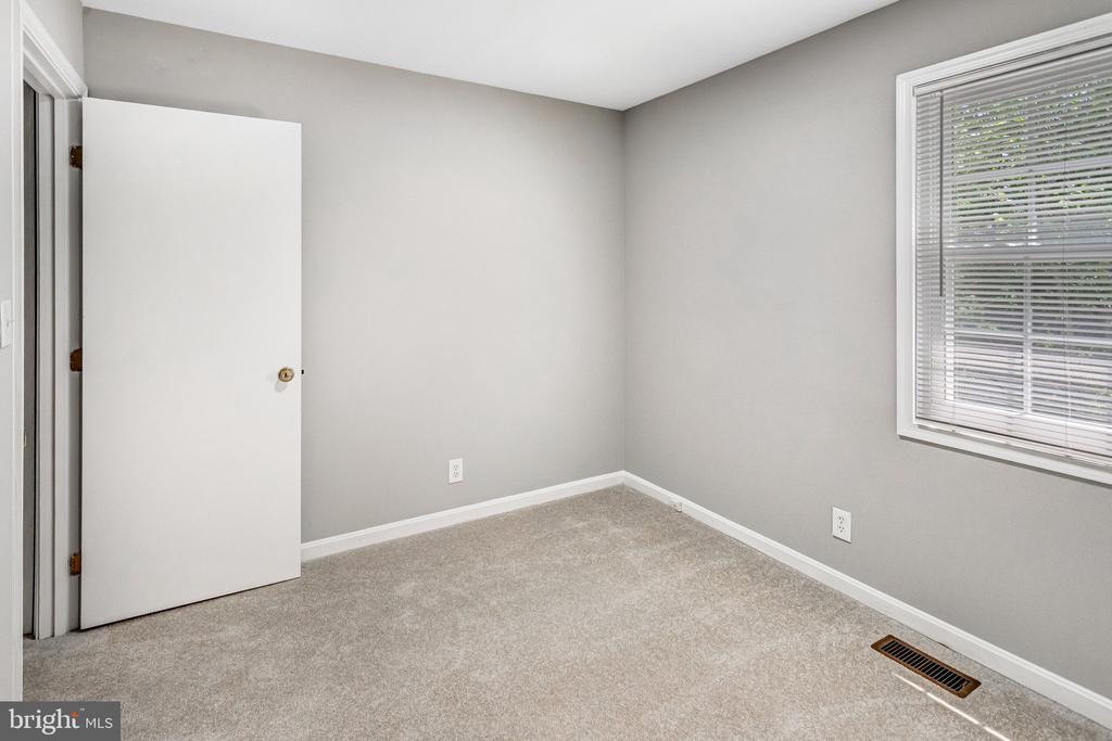 316 SURRY LANE Unit: 132