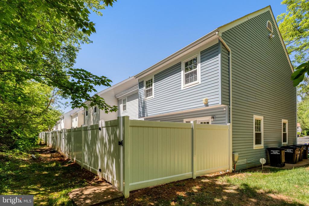 316 SURRY LANE Unit: 132