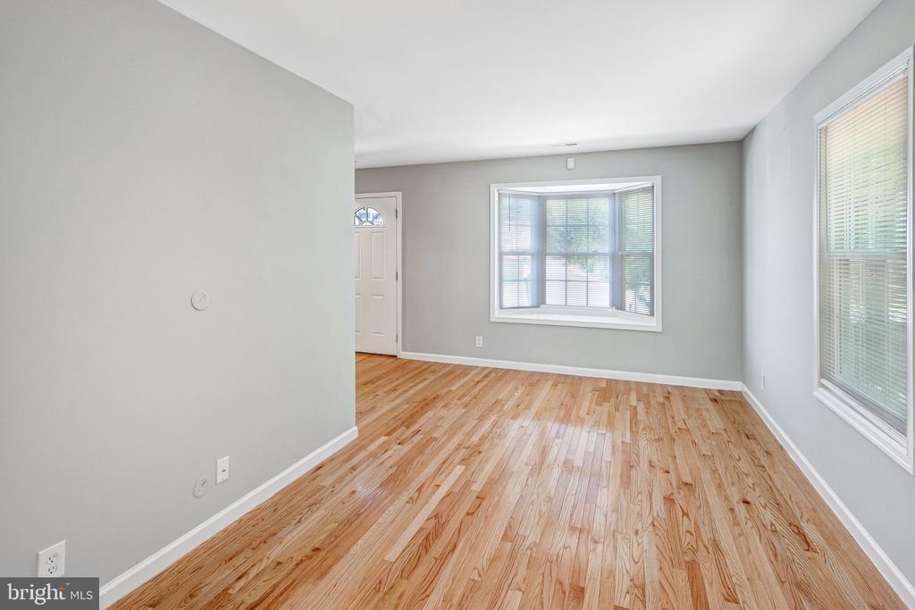 316 SURRY LANE Unit: 132