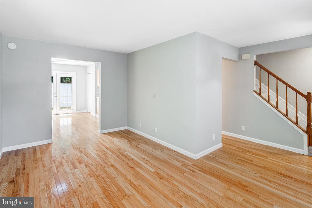 316 SURRY LANE Unit: 132
