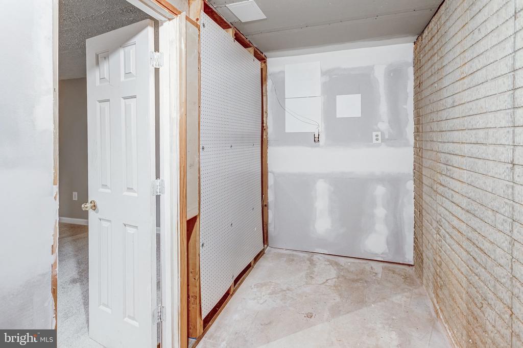 316 SURRY LANE Unit: 132