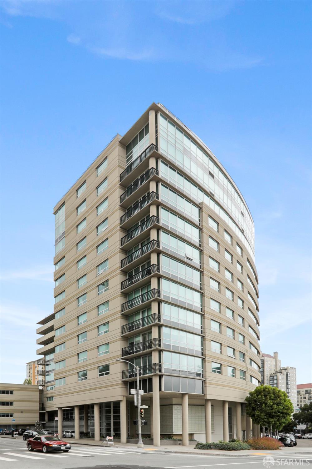 1388 Gough Street # 607