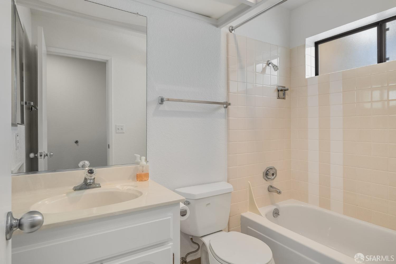 207 Oak Court # 207