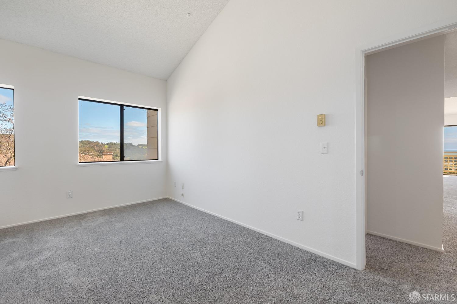 207 Oak Court # 207