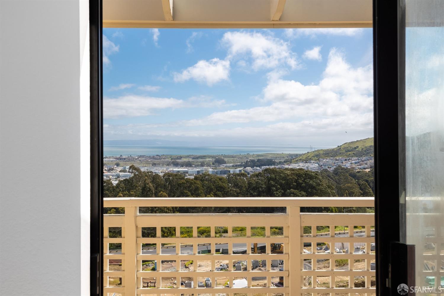 207 Oak Court # 207