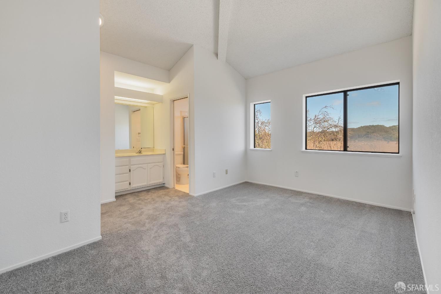 207 Oak Court # 207