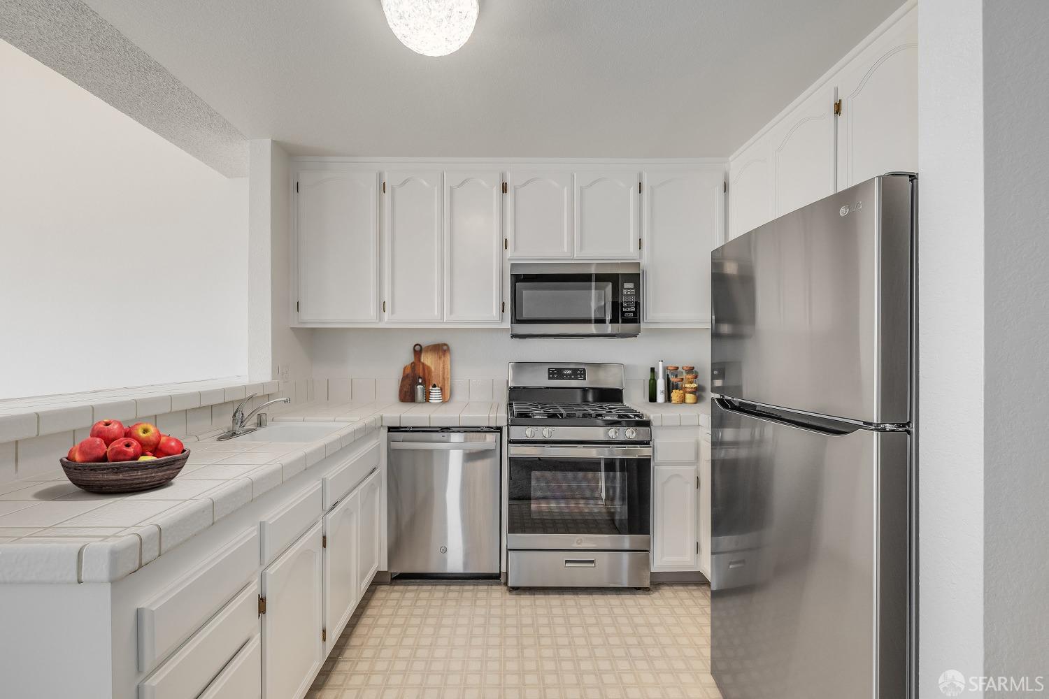 207 Oak Court # 207
