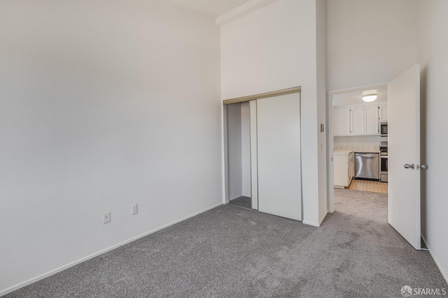 207 Oak Court # 207