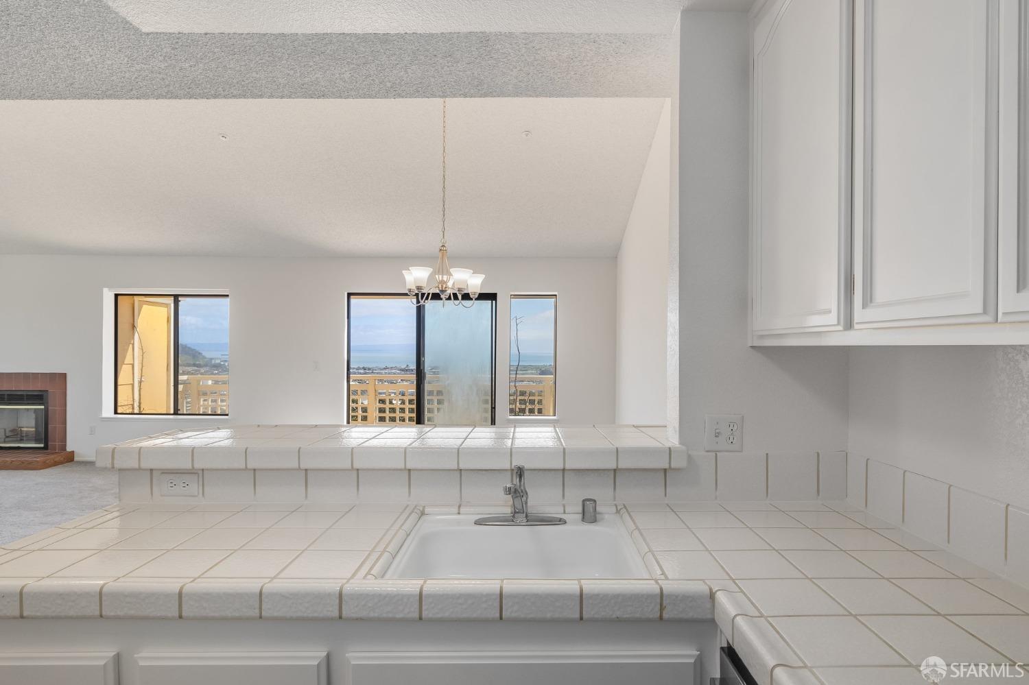 207 Oak Court # 207
