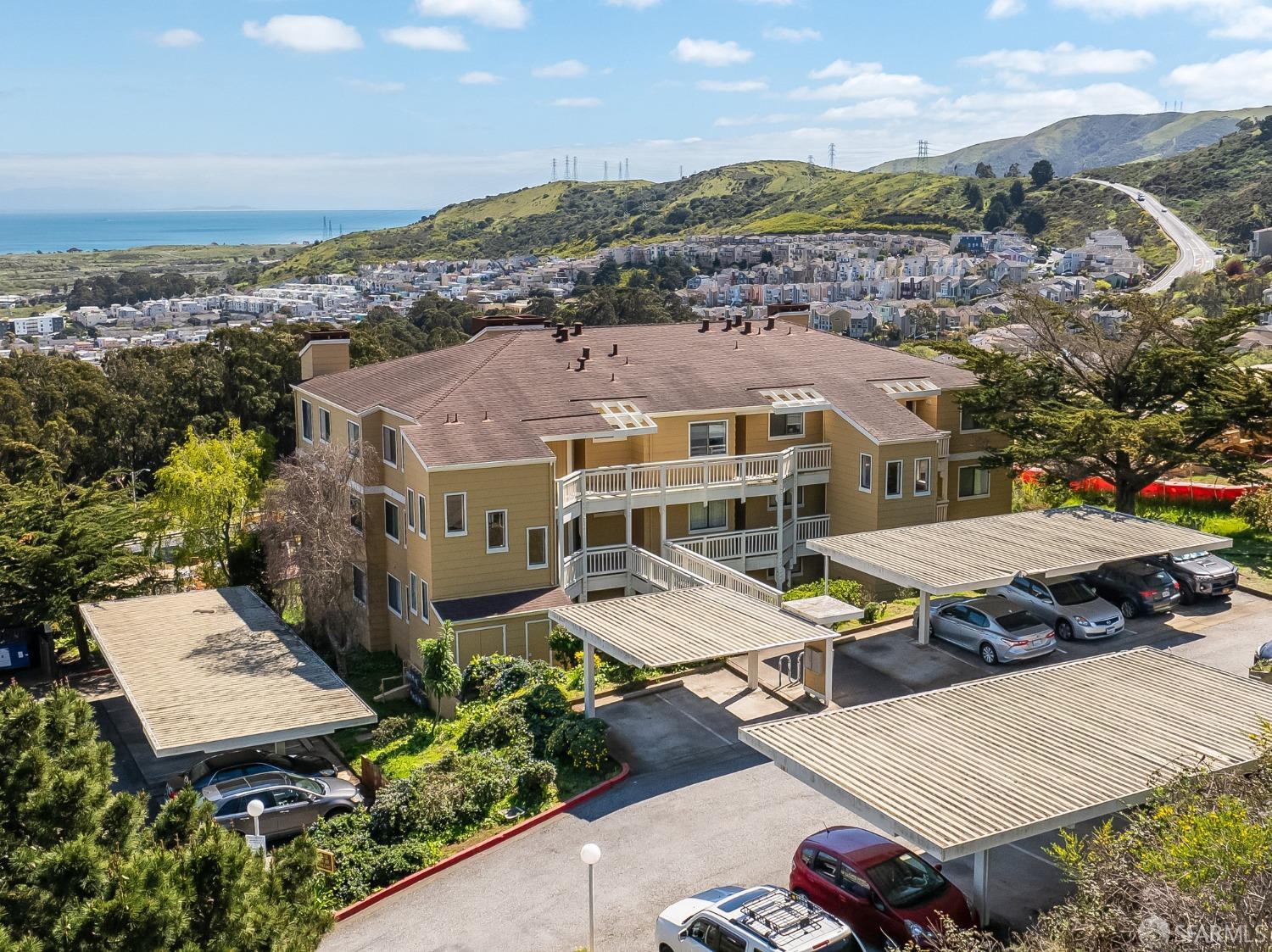 207 Oak Court # 207