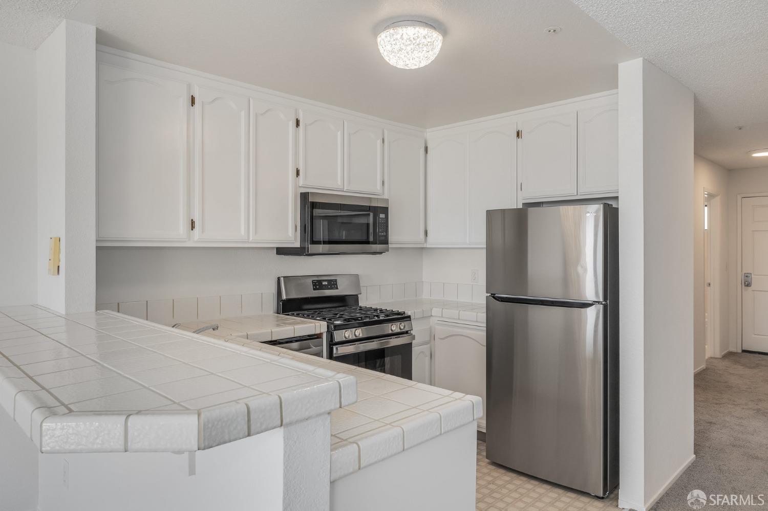 207 Oak Court # 207