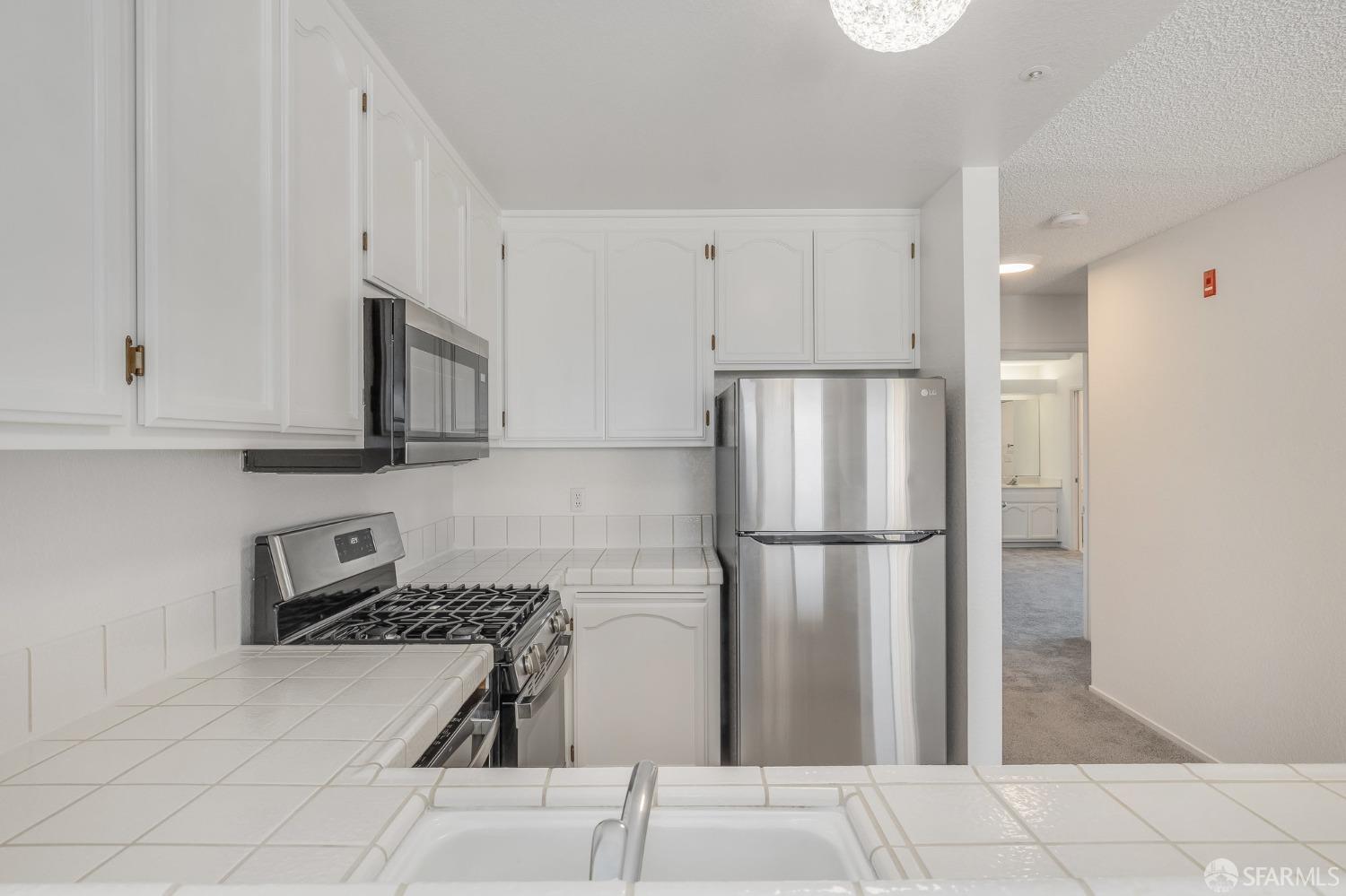 207 Oak Court # 207