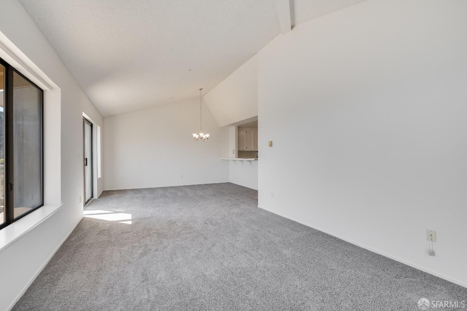 207 Oak Court # 207