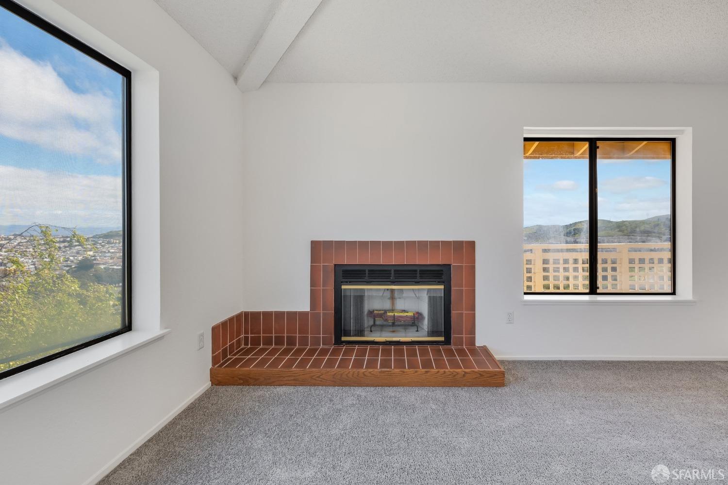 207 Oak Court # 207