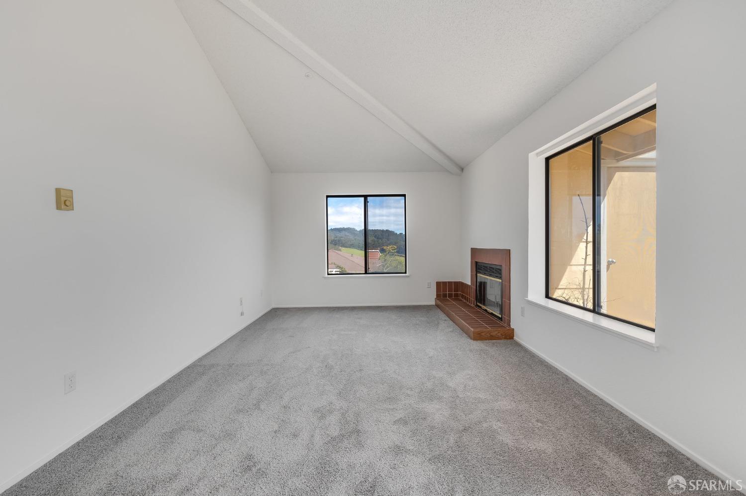 207 Oak Court # 207