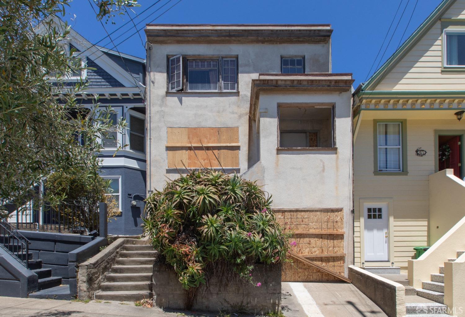 375 Richland Avenue