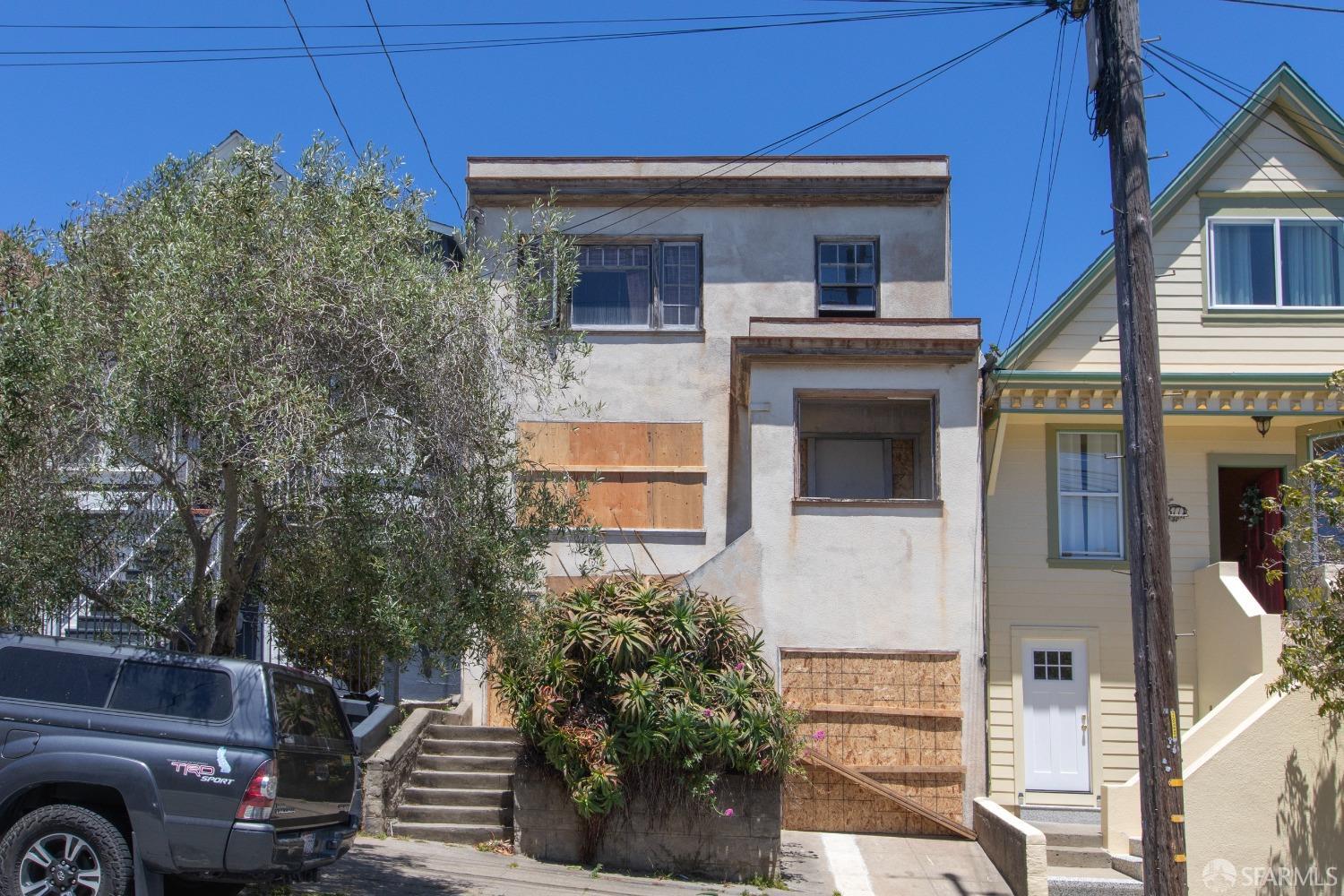 375 Richland Avenue