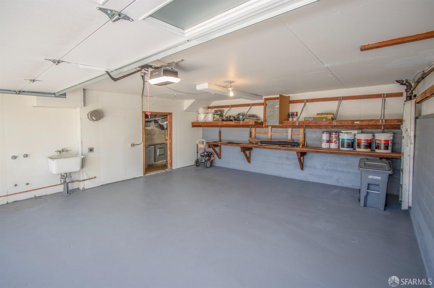 1042 Middlefield Road